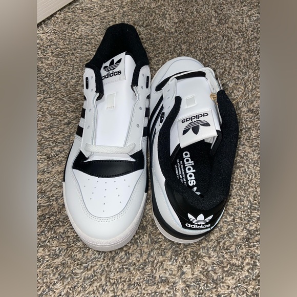 Adidas Rivalry Low - Picture 2 of 3